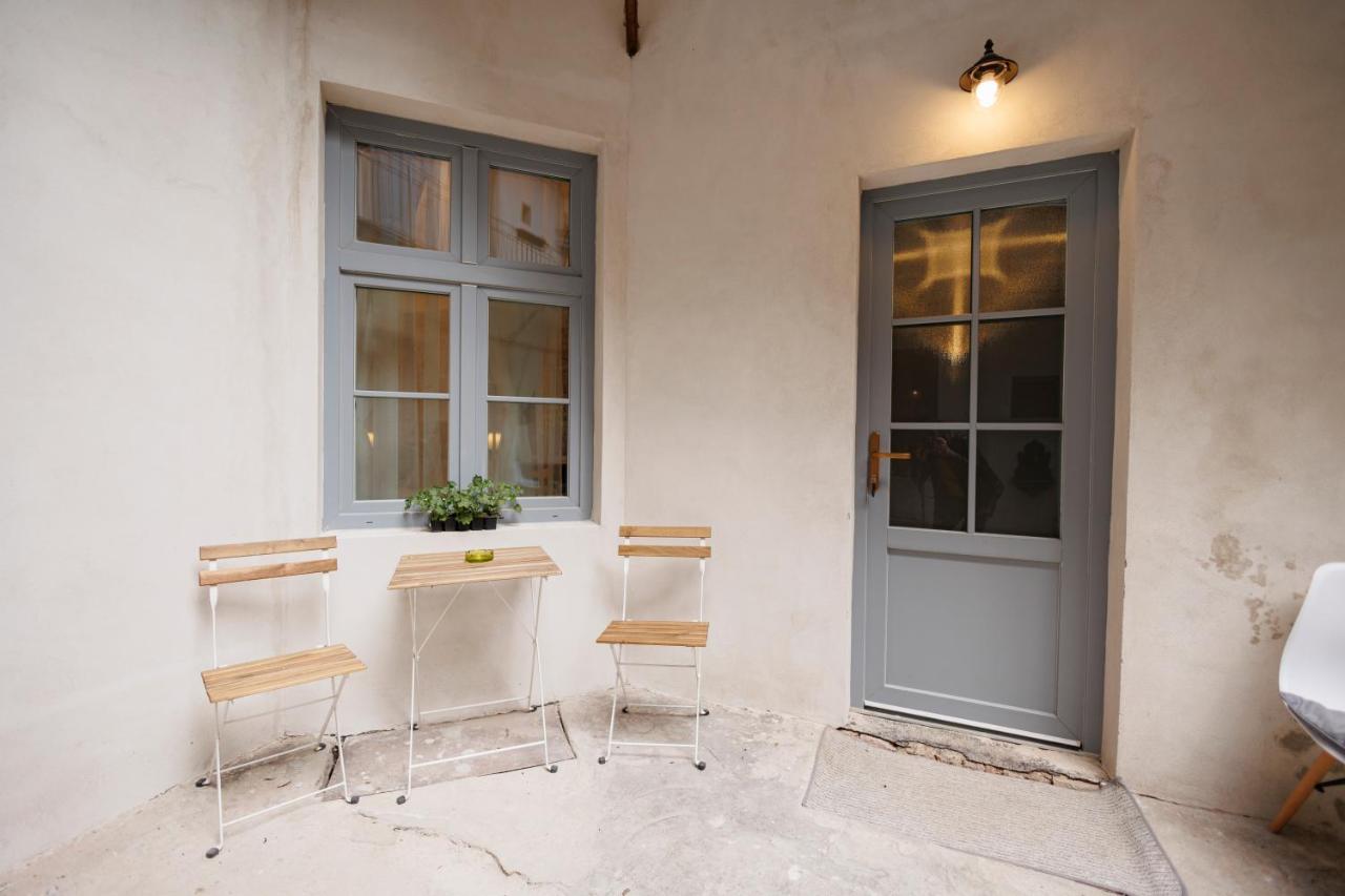 Jolie Flat In The Heart Of The City Τιμισοάρα Εξωτερικό φωτογραφία