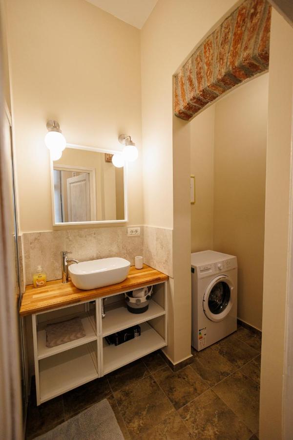 Jolie Flat In The Heart Of The City Τιμισοάρα Εξωτερικό φωτογραφία