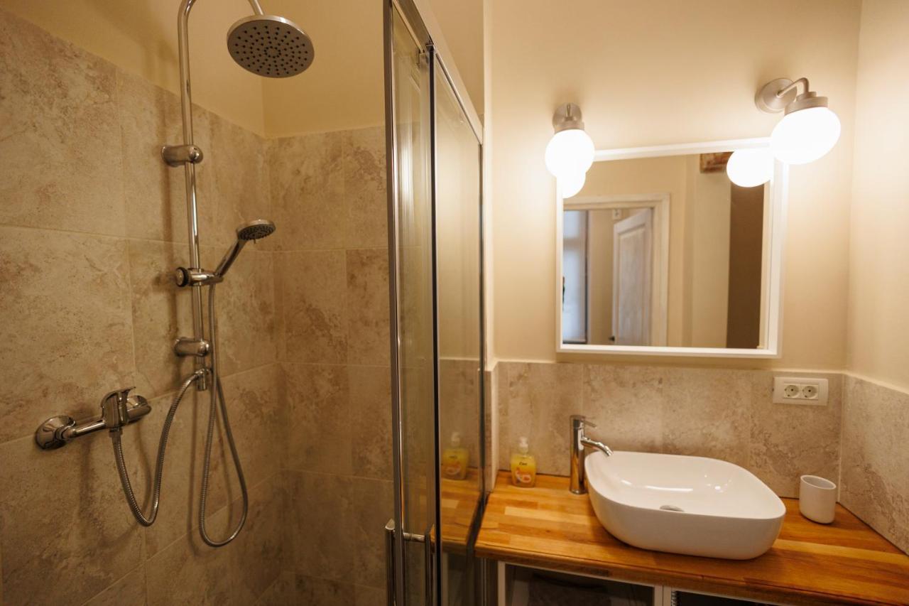 Jolie Flat In The Heart Of The City Τιμισοάρα Εξωτερικό φωτογραφία